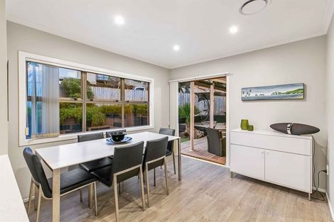 Photo of property in 1/40 Becroft Drive, Forrest Hill, Auckland, 0620