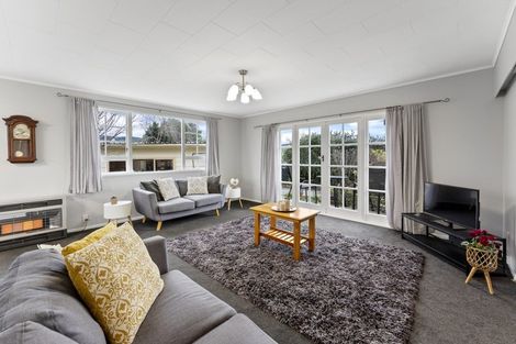 Photo of property in 56 Aniseed Grove, Timberlea, Upper Hutt, 5018