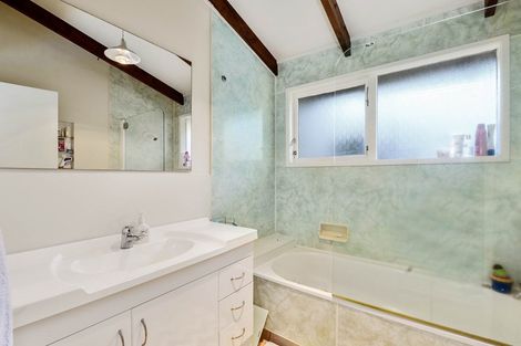 Photo of property in 86 Tarawera Road, Lynmore, Rotorua, 3010