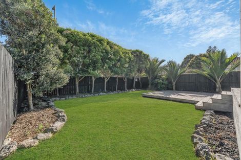 Photo of property in 210 Pilkington Road, Point England, Auckland, 1072