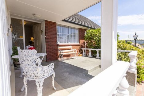 Photo of property in 10 Waratah Street, Avondale, Christchurch, 8061