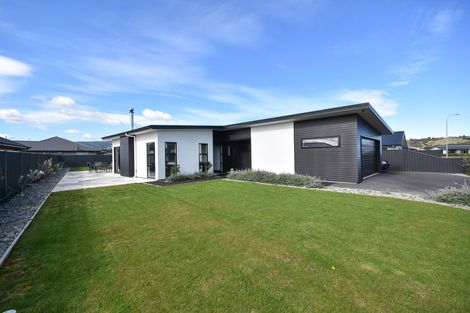 Photo of property in 6 Anderton Crescent, Mosgiel, 9024