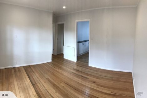 Photo of property in 2/4 Sydney Street, Hauraki, Auckland, 0622