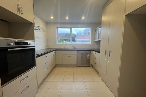 Photo of property in 44a Beauchamp Street, Tawa, Wellington, 5028