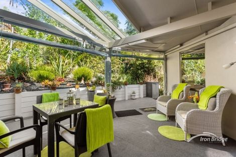 Photo of property in 18 Oakford Park Crescent, Greenhithe, Auckland, 0632