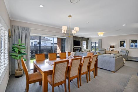 Photo of property in 59 Lismore Street, Merrilands, New Plymouth, 4312