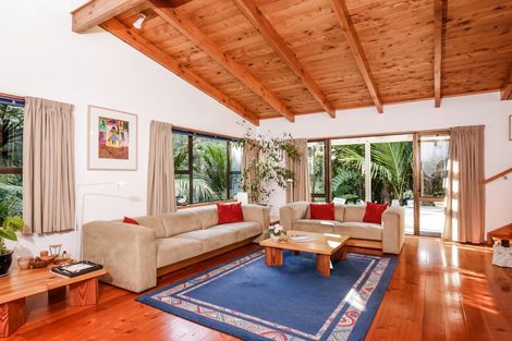 Photo of property in 779a West Coast Road, Oratia, Auckland, 0604