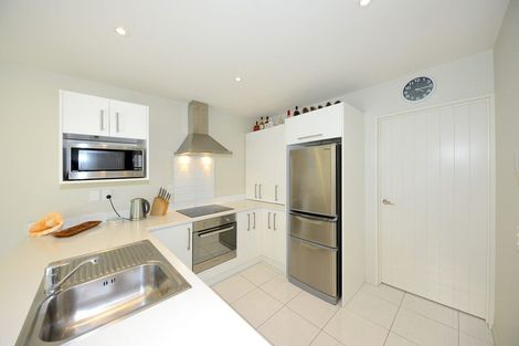 Photo of property in 2/43 Waltham Road, Sydenham, Christchurch, 8023