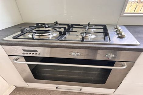 Photo of property in 1/55c Springs Road, Parakai, 0830