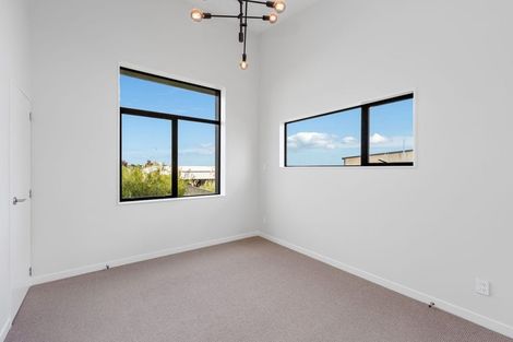 Photo of property in 8 Alexander French Close, Silverdale, 0932