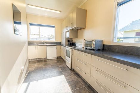 Photo of property in 16 Foyle Street, Oamaru North, Oamaru, 9400