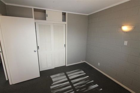 Photo of property in 1a Dolbear Street, Titirangi, Auckland, 0604