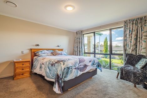 Photo of property in 35 Severn Street, Green Island, Dunedin, 9018