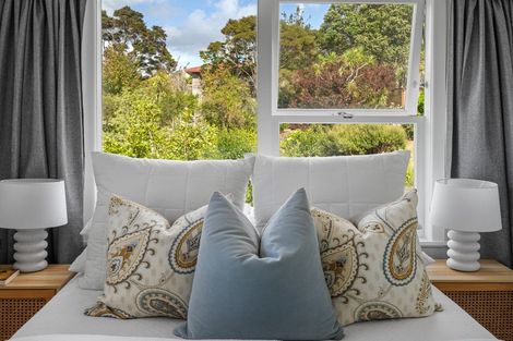 Photo of property in 6a Tallington Crescent, Torbay, Auckland, 0630