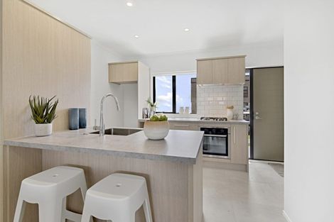 Photo of property in 22 Pepene Avenue, Takanini, 2112