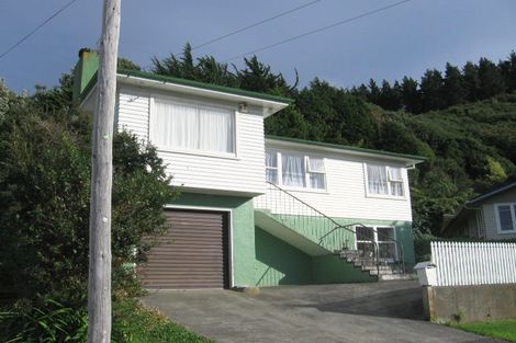 Photo of property in 27 Franklyn Road, Tawa, Wellington, 5028