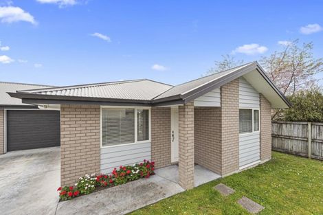 Photo of property in 22 Shrule Place, Huntington, Hamilton, 3210