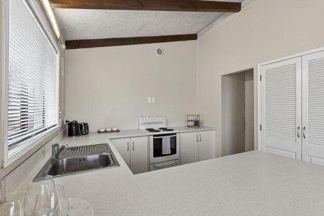 Photo of property in 2/21 Fulford Street, New Plymouth, 4310