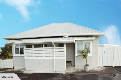 Photo of property in 7a Main Road, Raglan, 3225