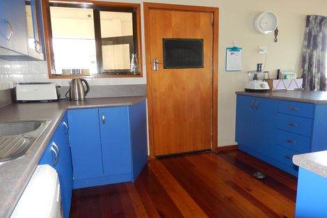 Photo of property in 9 Selwyn Street, South Hill, Oamaru, 9400