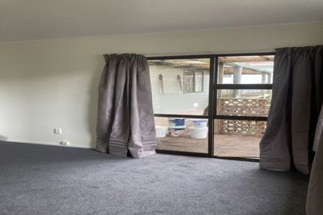 Photo of property in 2/67 Sunvue Road, Glen Eden, Auckland, 0602
