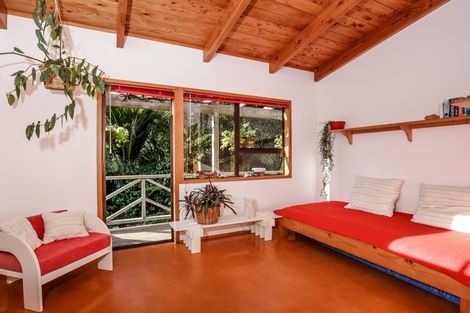 Photo of property in 779a West Coast Road, Oratia, Auckland, 0604