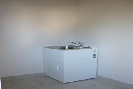 Photo of property in 46 Palmyra Way, Half Moon Bay, Auckland, 2012