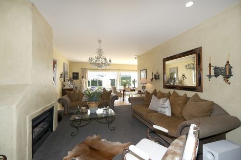 Photo of property in 42 Pukekura Place, Taradale, Napier, 4112