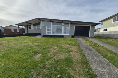 Photo of property in 45 Aotea Crescent, Tokoroa, 3420