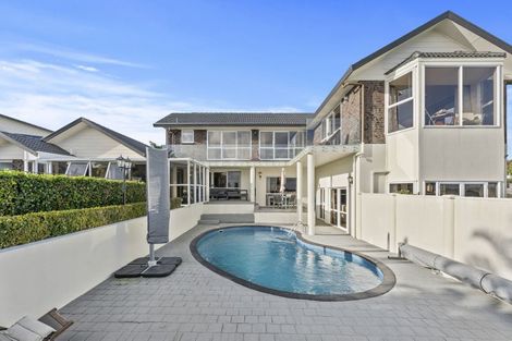 Photo of property in 43 St Annes Crescent, Wattle Downs, Auckland, 2103
