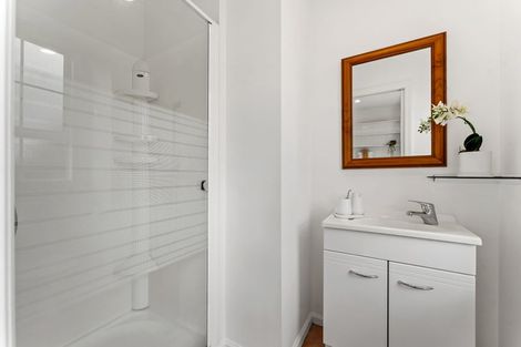 Photo of property in 41 Ferry Road, Arkles Bay, Whangaparaoa, 0932