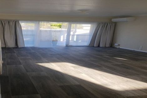 Photo of property in 29 Moana Road, Paraparaumu, 5032