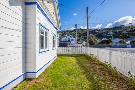 Photo of property in 39 Humber Street, Island Bay, Wellington, 6023