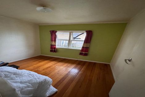 Photo of property in 1 Te Kanawa Crescent, Henderson, Auckland, 0610