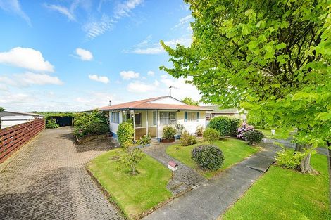 Photo of property in 3 Meadowbrook Drive, Cloverlea, Palmerston North, 4412