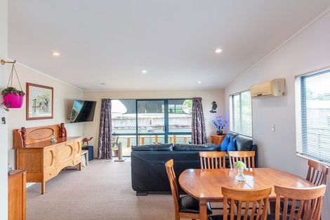 Photo of property in 3 Vincent Drive, Levin, 5510