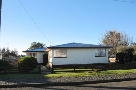 Photo of property in 55 Park Street, Winton, 9720