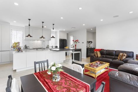 Photo of property in 127 Colonial Drive, Silverdale, 0932