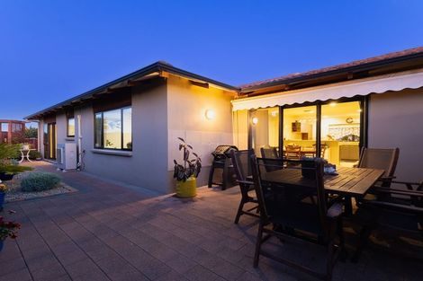 Photo of property in 7 Central Park, Paraparaumu Beach, Paraparaumu, 5032