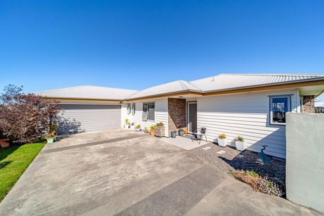Photo of property in 4 Highgrove Place, Waipukurau, 4200