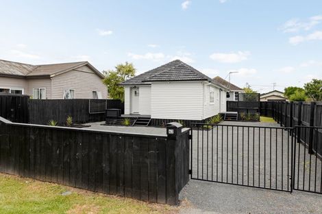 Photo of property in 42 Higgins Road, Frankton, Hamilton, 3204