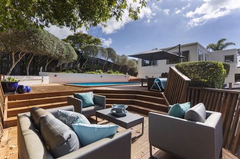 Photo of property in 13 Callender Place, Shelly Park, Auckland, 2014