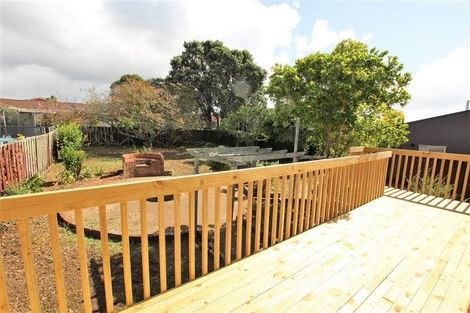 Photo of property in 10 Anna Watson Road, Half Moon Bay, Auckland, 2012