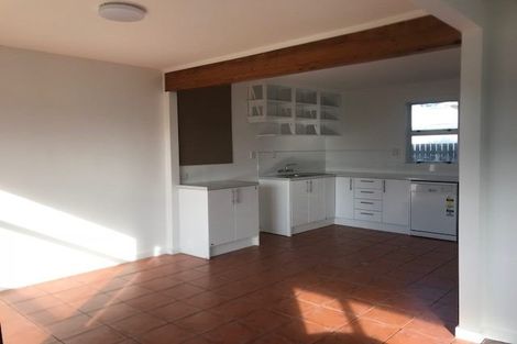 Photo of property in 2/163 Rongotai Road, Rongotai, Wellington, 6022