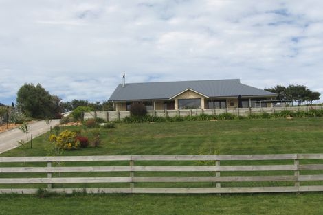 Photo of property in 18 Edmonds Drive, Otamatea, Whanganui, 4500