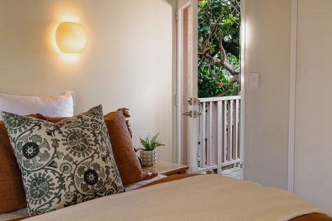 Photo of property in 10 Peregrine Place, Birkenhead, Auckland, 0626