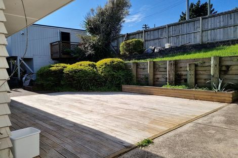 Photo of property in 602 East Coast Road, Pinehill, Auckland, 0630