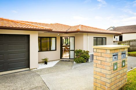 Photo of property in 40 Rising Parade, Fairview Heights, Auckland, 0632