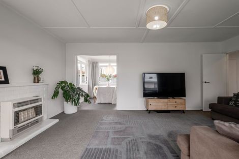 Photo of property in 98 Maxwells Line, Awapuni, Palmerston North, 4412