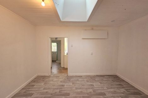 Photo of property in 60 Seafront Road, Castlecliff, Whanganui, 4501